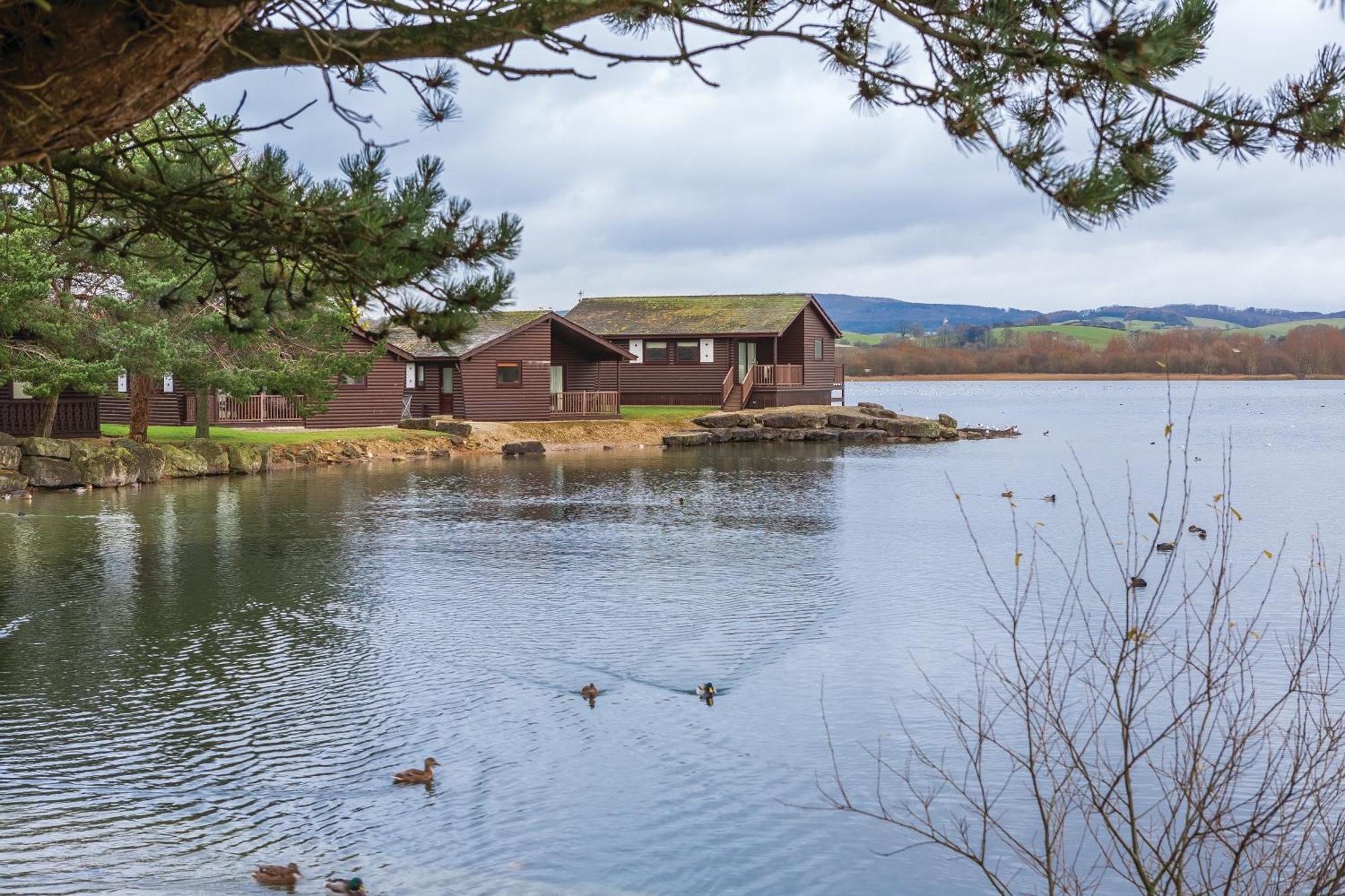 Pine Lake Resort Carnforth Extérieur photo